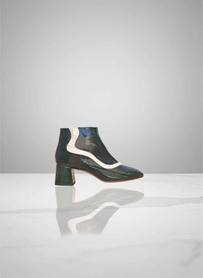 Apostrophe - Green Hornet Patent leather & Champagne 