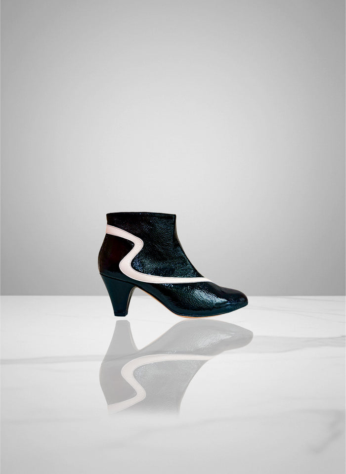 Chipette - Black & Ivory Patent Leather